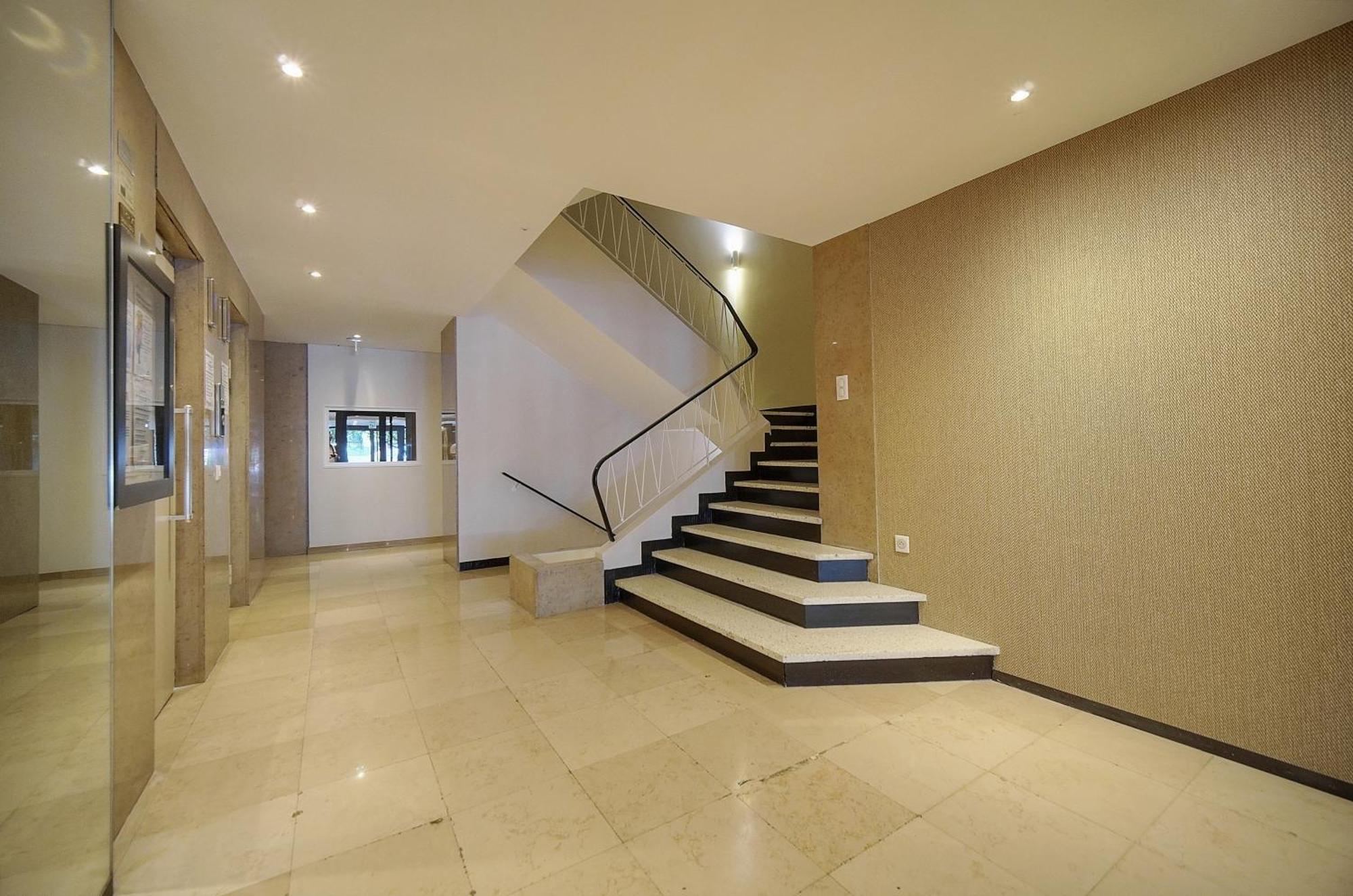 Frgk Stanislas 2br Ac * Cannes